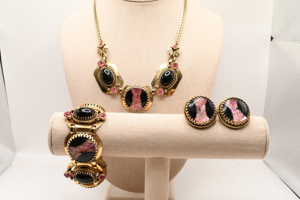Vintage Black Pink Cabochon Necklace Bracelet Earrings Jewelry Set